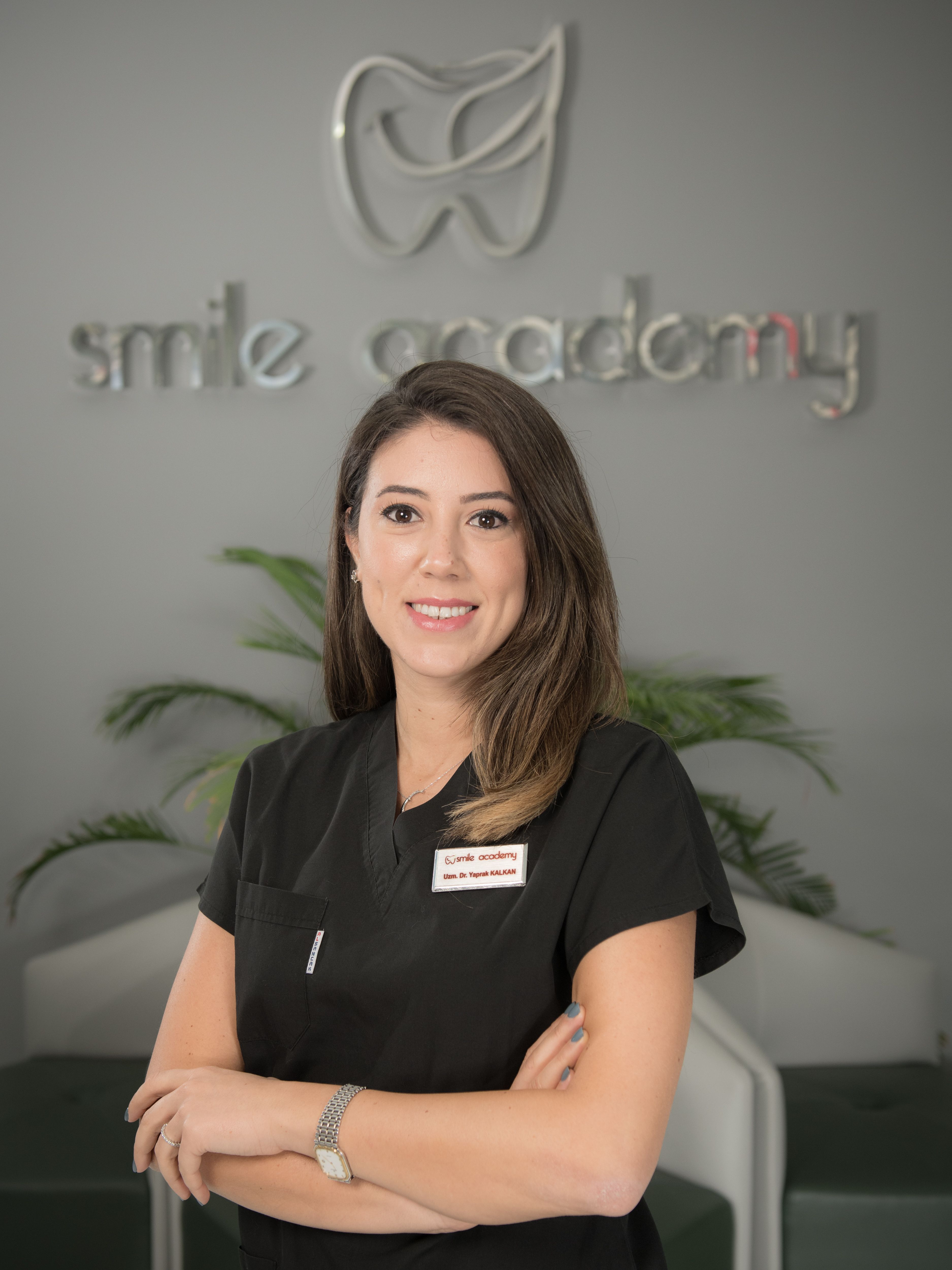 Esthetic Smile Academy Kurucusu Periodontoloji ve İmplantoloji 